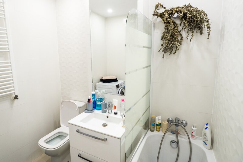 Garsoniera luminoasa in Hils Pallady, metrou, utilata la cheie